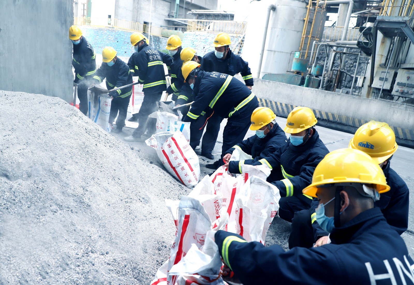 安陽(yáng)園區(qū):協(xié)同演練 筑牢防線1_調(diào)整大小